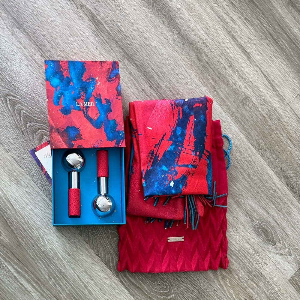 La Mer Limited Edition Massage Tool Set + Accessories